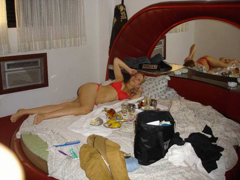 Immagini assortite fatte in casa di ragazze reali calde che fanno sesso duro
 #71651414