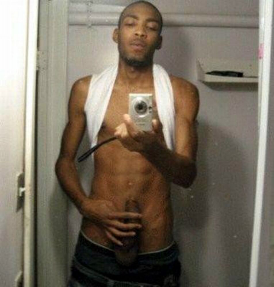 Galería de fotos de gays negros posando y follando 6
 #76932553