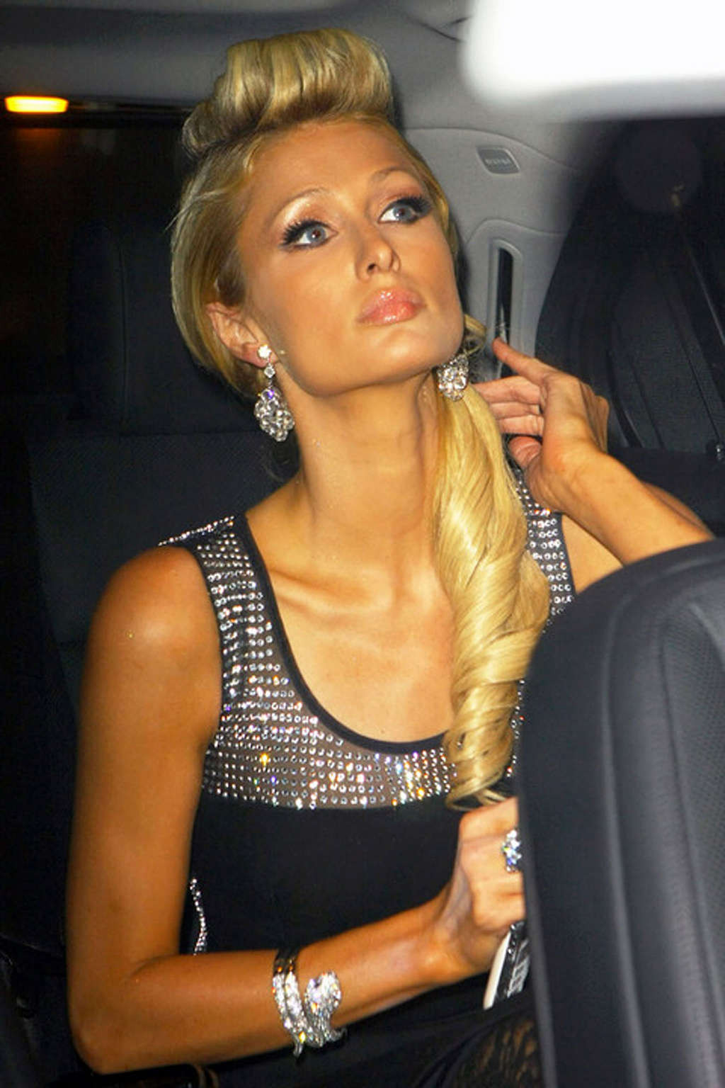 Paris Hilton molto sexy e caldo paparazzi upskirt foto
 #75349180