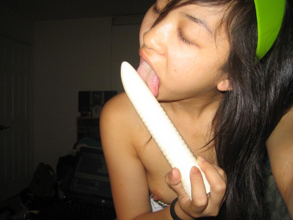 Amateur asian dildo #69980653