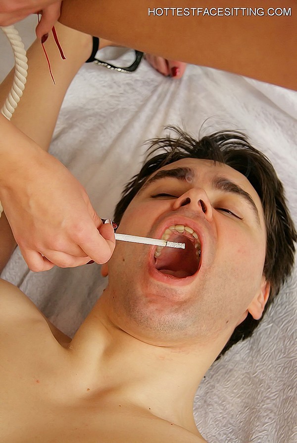 Galería porno de adoración femenina de hottestfacesitting
 #76565164