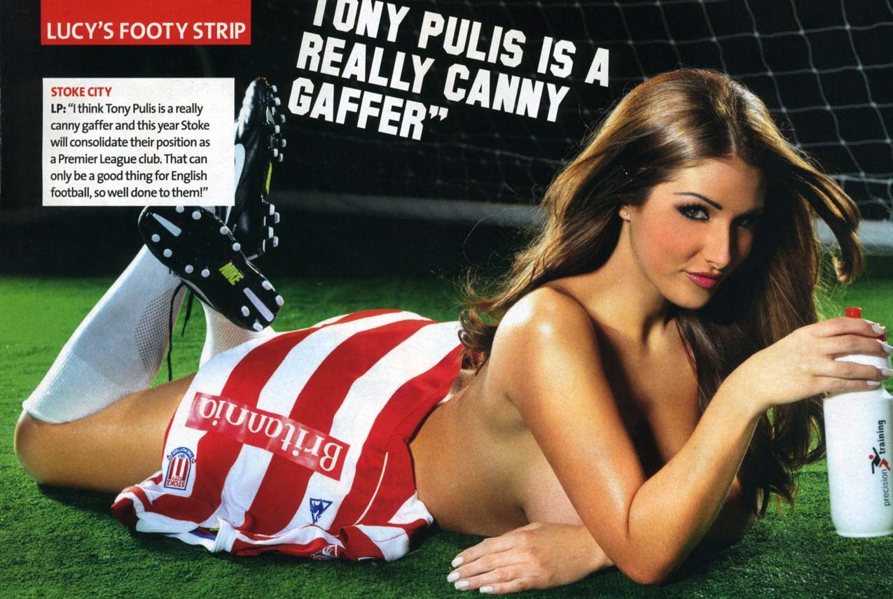 Lucy Pinder expose her large natural breasts #75383189
