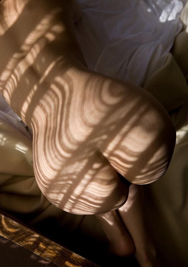 La asiática es una modelo joven a la que le gusta mostrar su cuerpo desnudo
 #68206182