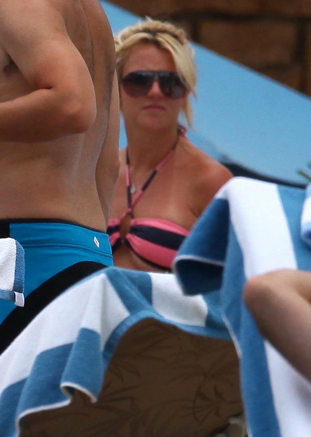 Britney Spears wearing bikini at her hotel in Hawaii #75335117