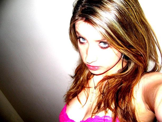 Tetas autofotos
 #75727455