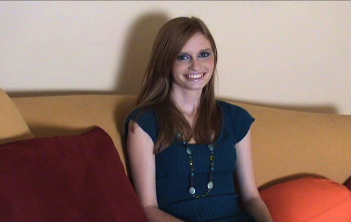 Erstaunliche Layla und ihr heißer dünner Körper saugt und wird auf Spaycam-Bildern gehämmert
 #67727198