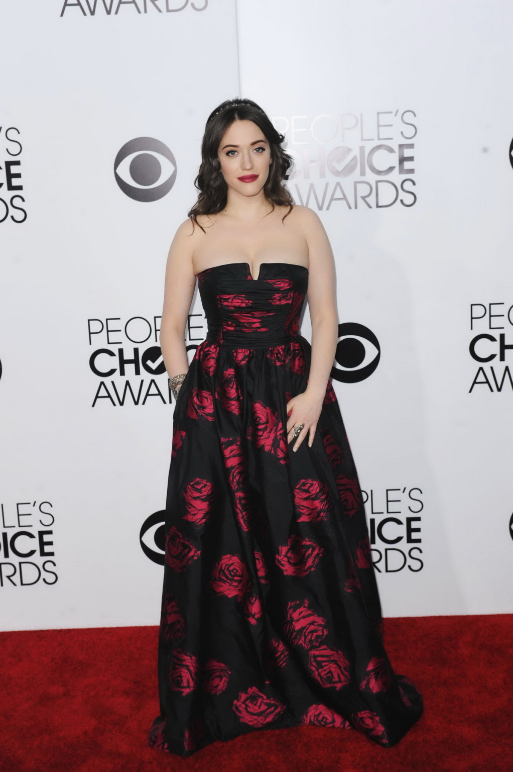 Kat dennings braless indossando caldo tubo floreale vestito al premio scelta del popolo 2014
 #75207767