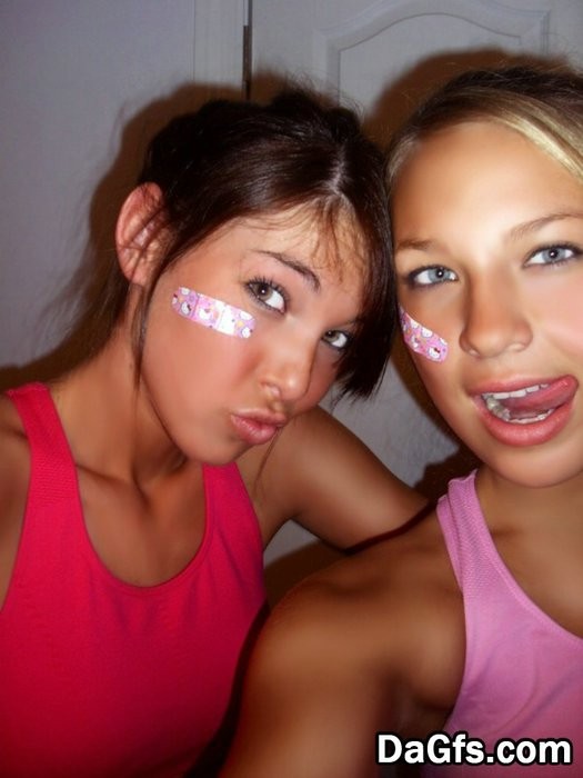 Las universitarias están que arden
 #79397519