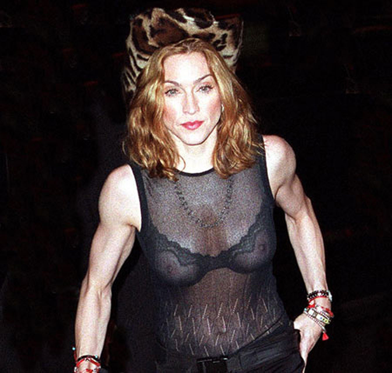 Madonna montrant ses muscles sexy et son corps extrêmement sexy
 #75362935