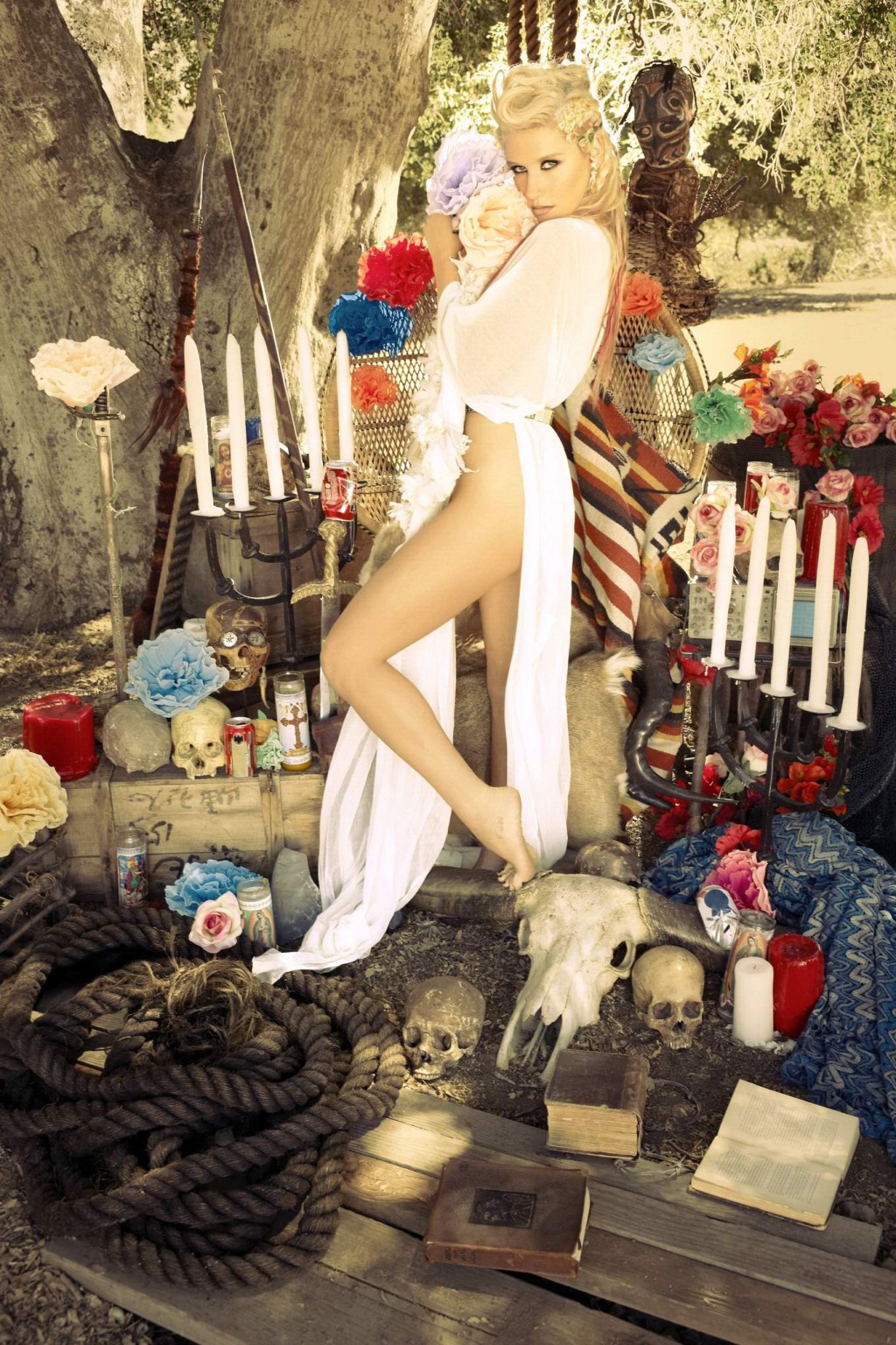 Kesha sebert in abiti sexy amazon in posa per yu tsai photoshoot 2012
 #75245908