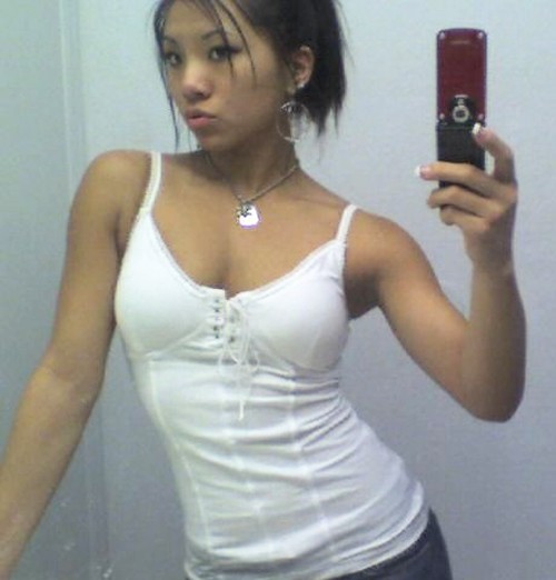 Naughty and hot selfpics taken by an amateur Asian chick #69899674