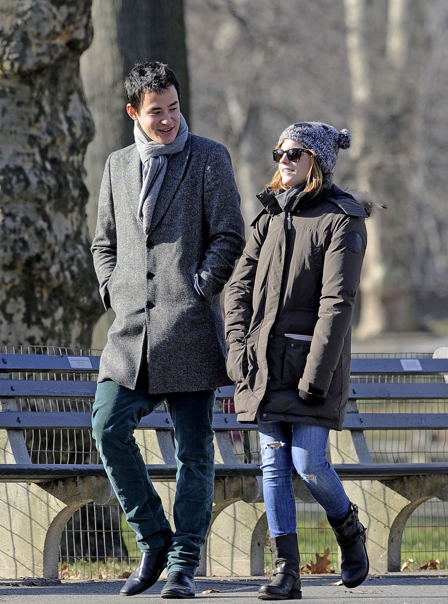 Emma Watson fuori in Central Park a New York
 #75243977
