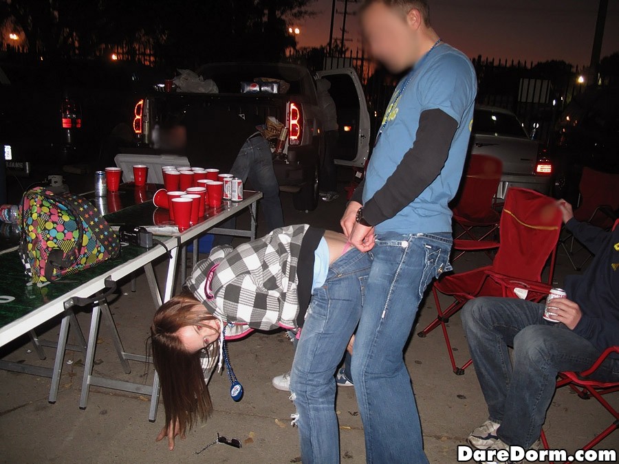 Mira a estas chicas universitarias calientes ser clavado duro en sus coños en este colleg caliente
 #75712819