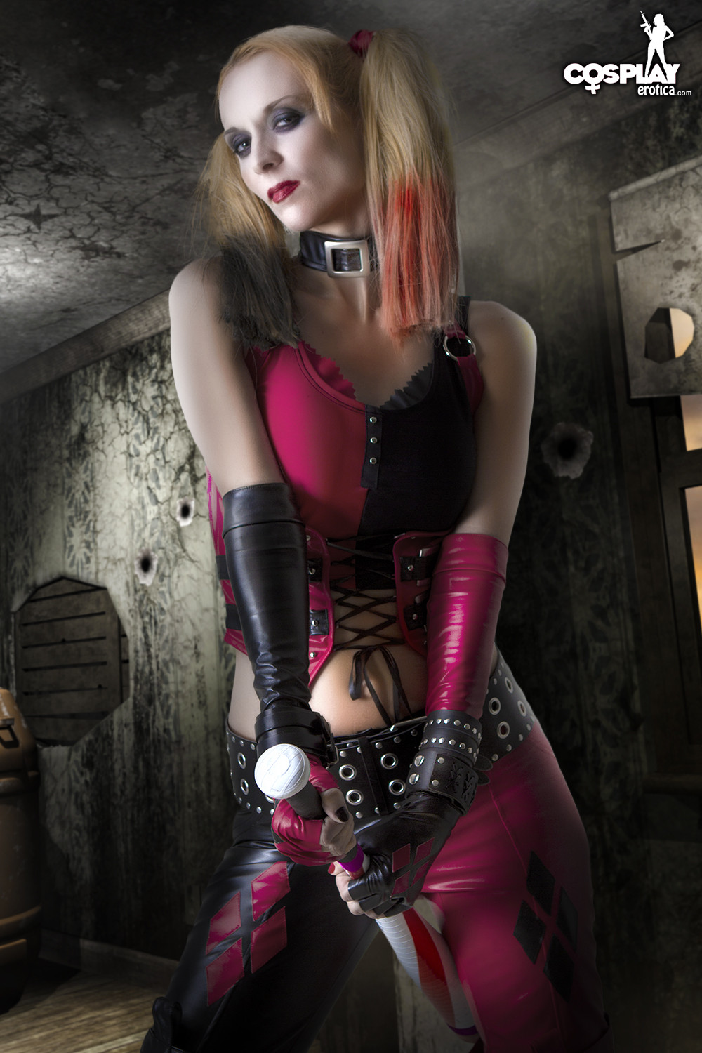 Harley quinn cosplay
 #67242032