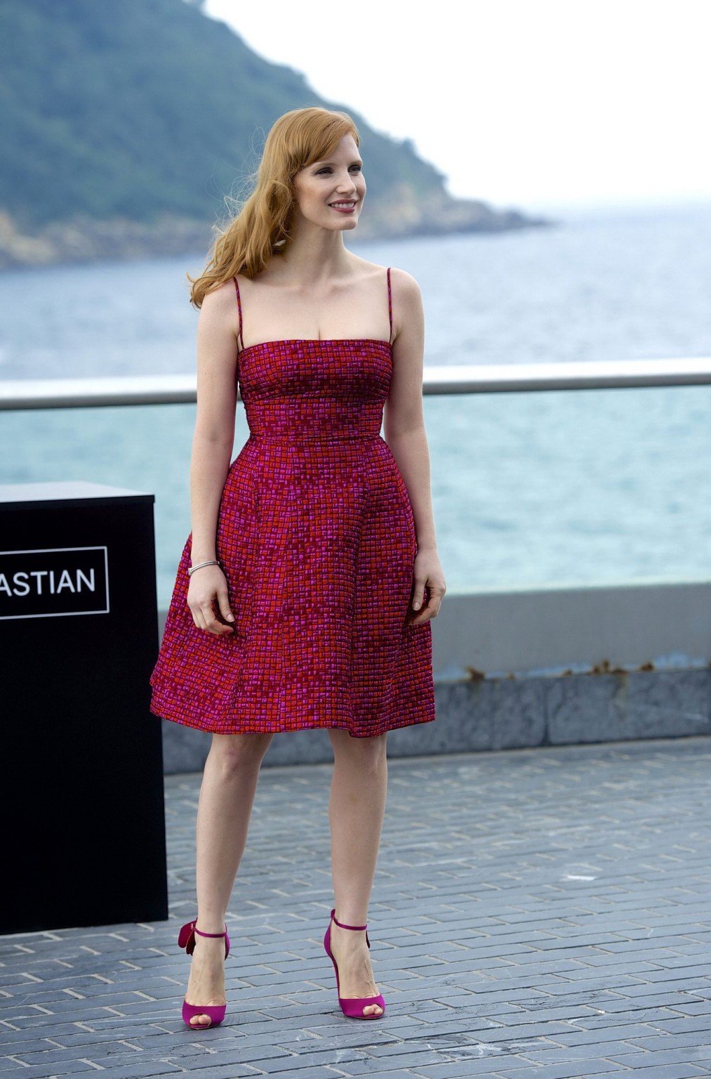 Jessica Chastain showing cleavage at The Dissapearance of Eleanor Rigby photocal #75184918