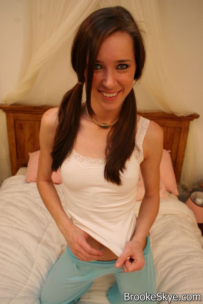 Brooke Skye :: Lovely amateur hottie Brooke fondling shaved pussy #74859032
