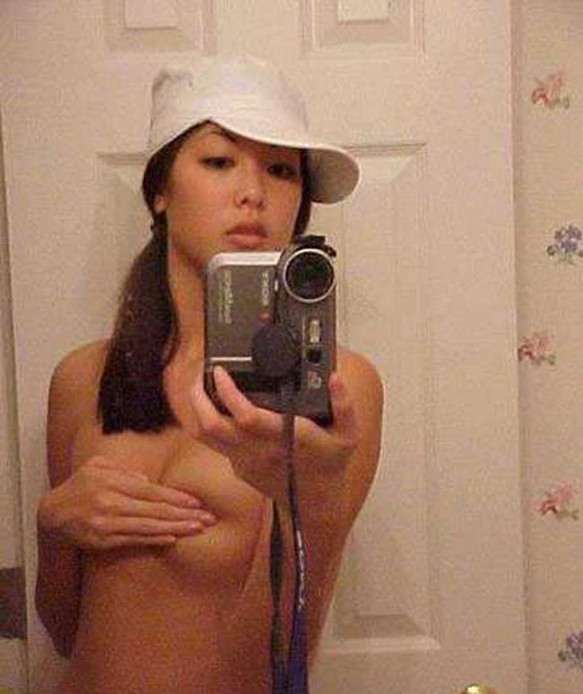 Asian teen gfs are posing on camera #69760083