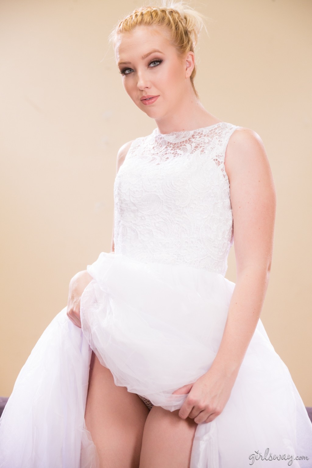 Samantha Rone Poses
 #72361109