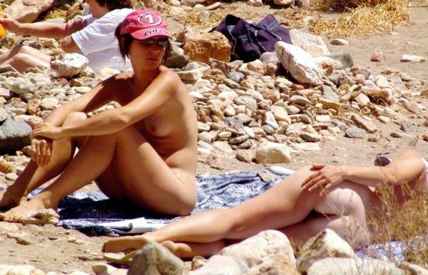 Avertissement - photos et vidéos de nudistes réels et incroyables
 #72274819