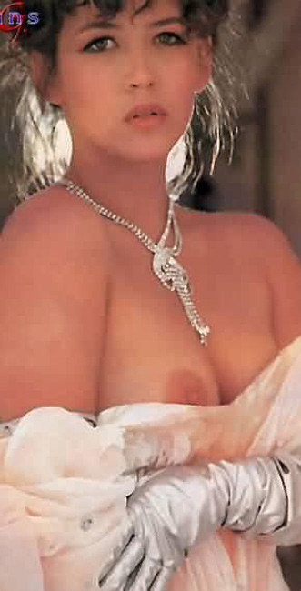 Celebrità caldo sophie marceau guardando bello e mostra parti nude
 #75437056