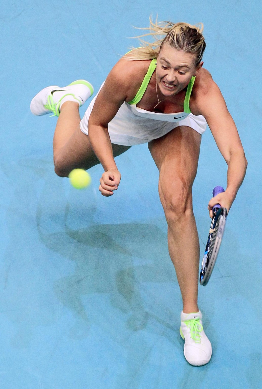 Maria Sharapova flashing her panties at the quarter final of 2012 Open GDF Paris #75273433