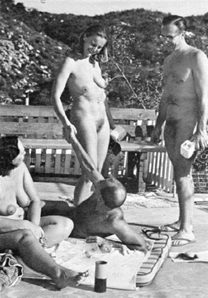 Vintage Strand Nudist
 #67421844