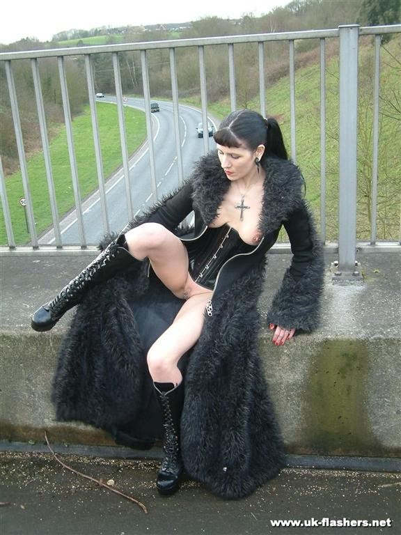Gothic exhibitionist peeing and toying in public #78629549