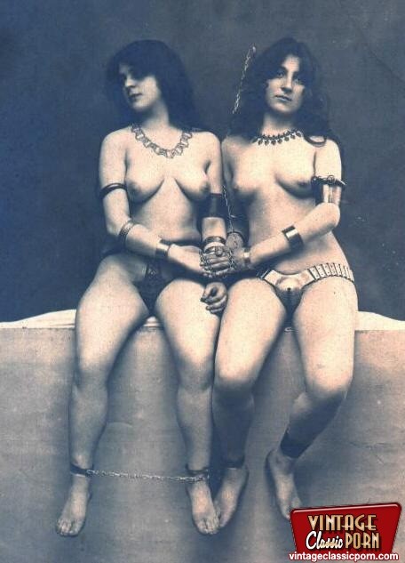 Several ladies from the 1920s showing their body