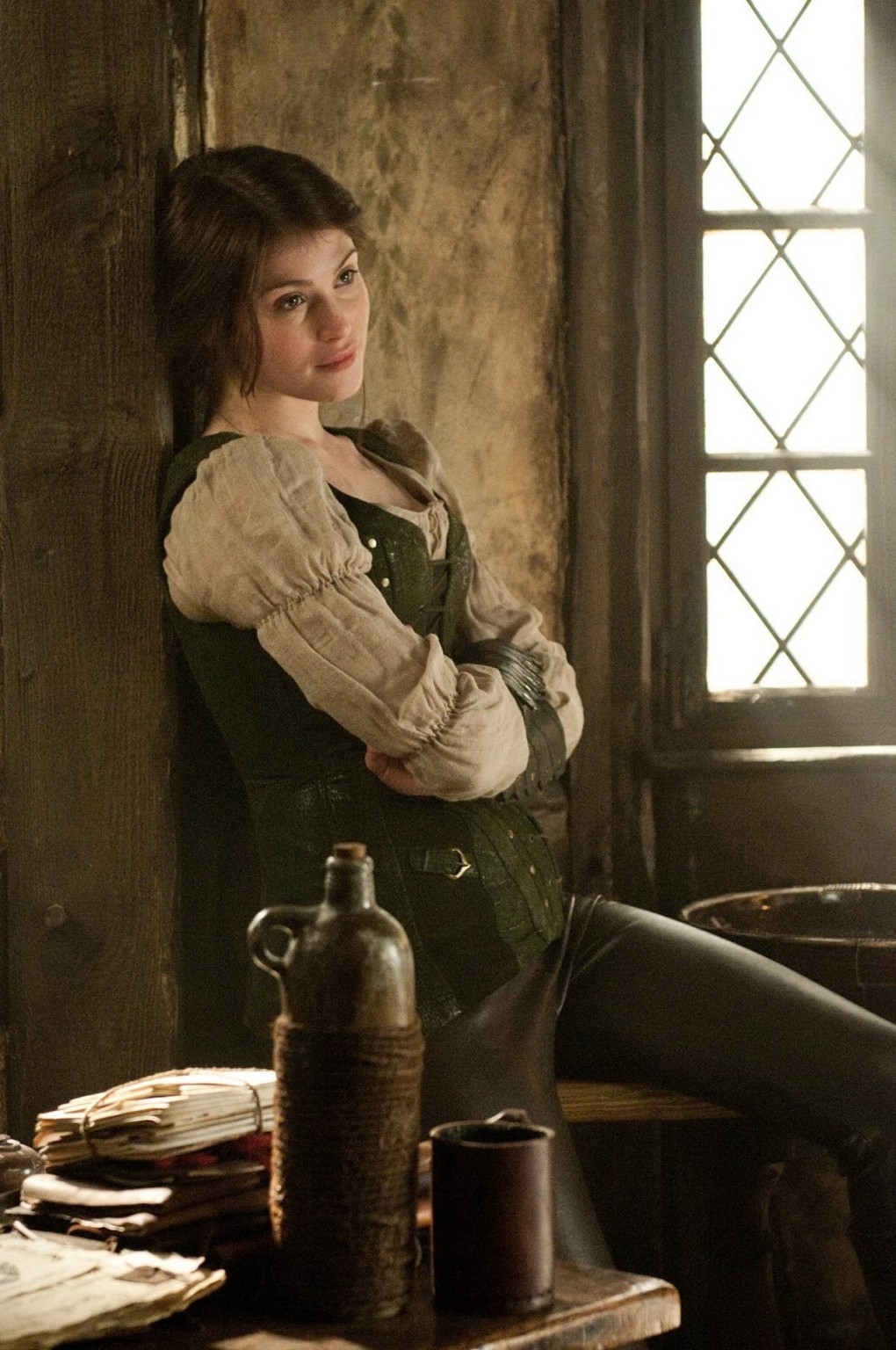 Gemma arterton come guerriera medievale caldo in 'Hansel e gretel' promo ancora
 #75237724