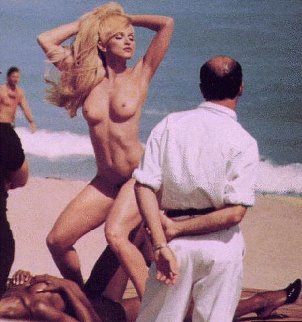 Celebrity star Madonna showing nude body #75427570