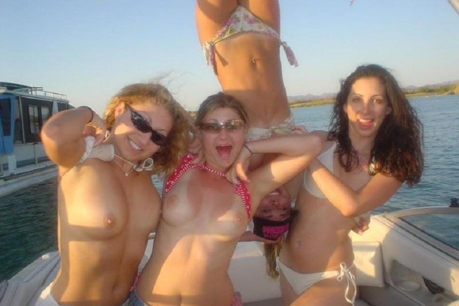 Crazy Drunk Chicks Wild College Coed Parties #76399938