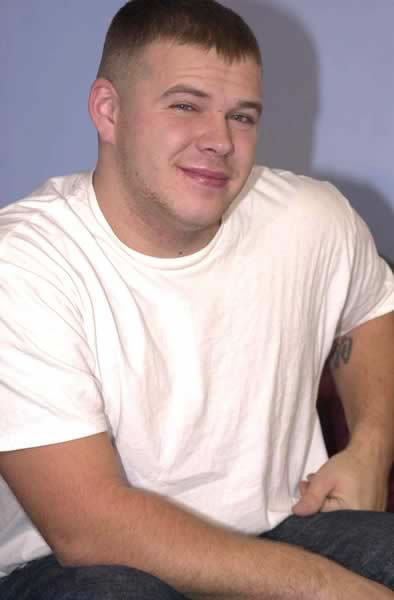 Amateur cachondo masturbando su polla
 #77007642