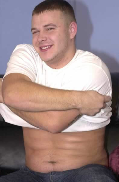 Amateur cachondo masturbando su polla
 #77007645