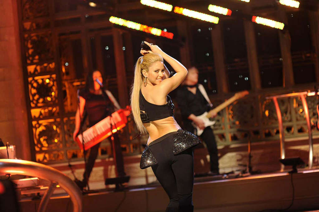 Shakira booty #75377423
