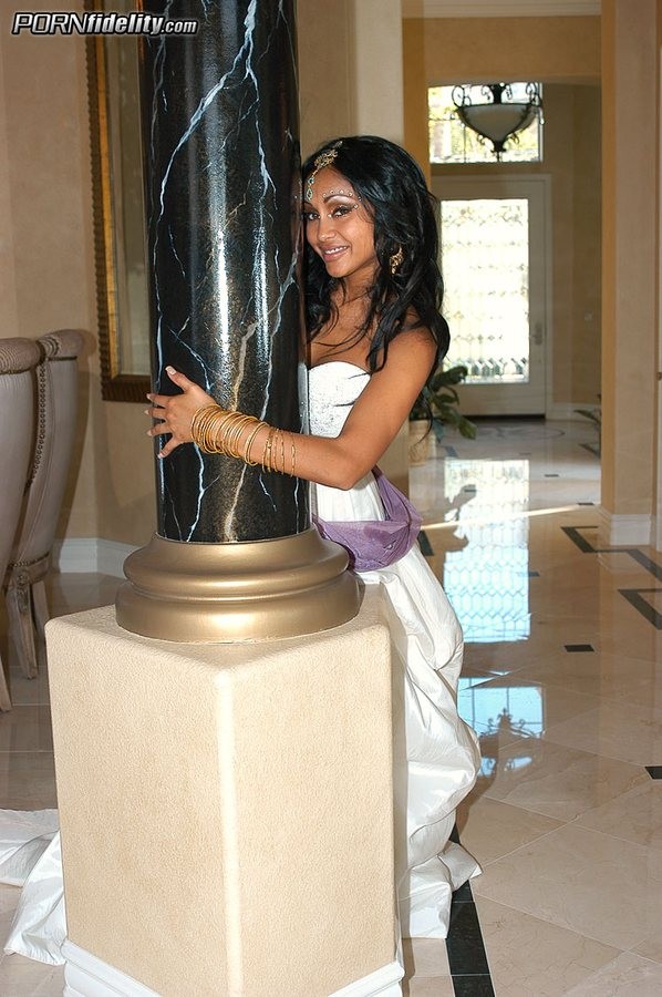 Priya rai zeigt, wie flexibel sie ist, wenn sie gefickt wird
 #76745504