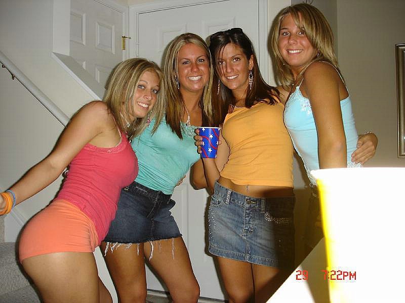 Amateur girlfriends posing #68088663