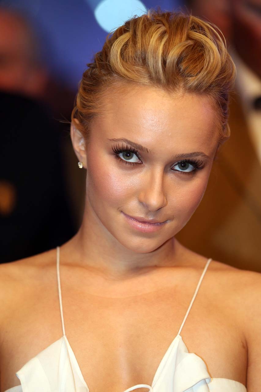 Hayden Panettiere flashing her panties upskirt in car and downblouse paparazzi p #75312321