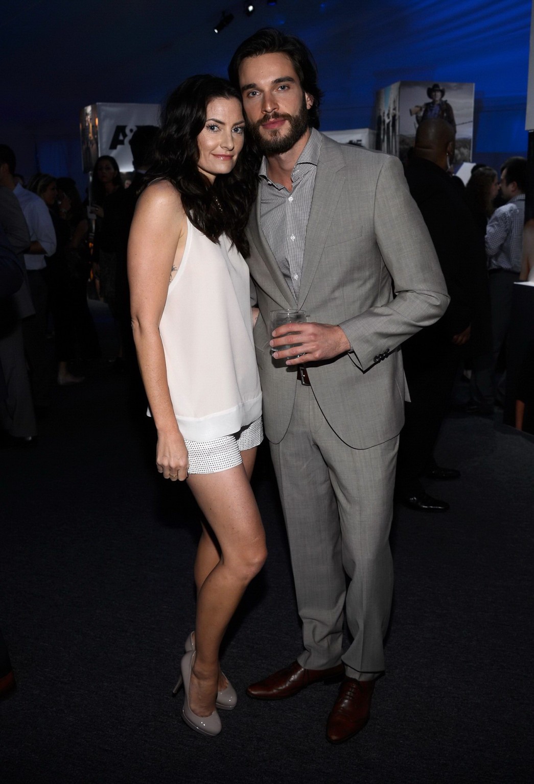 Madchen amick leggy tragen shorts bei der a e networks upfront in nyc
 #75232625