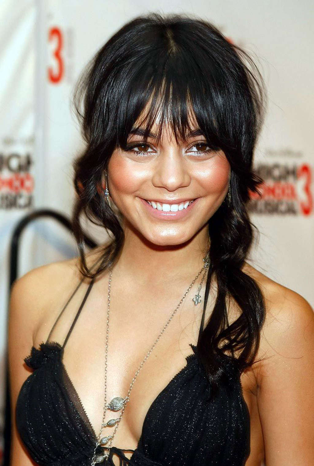 Vanessa hudgens bonito escote y fotos de desnudo sexy
 #75357024