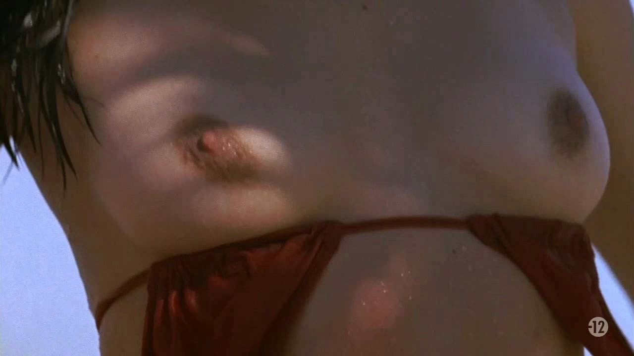 Helena noguerra zeigt ihre schönen großen Brüste und tollen Arsch im Film
 #75323187