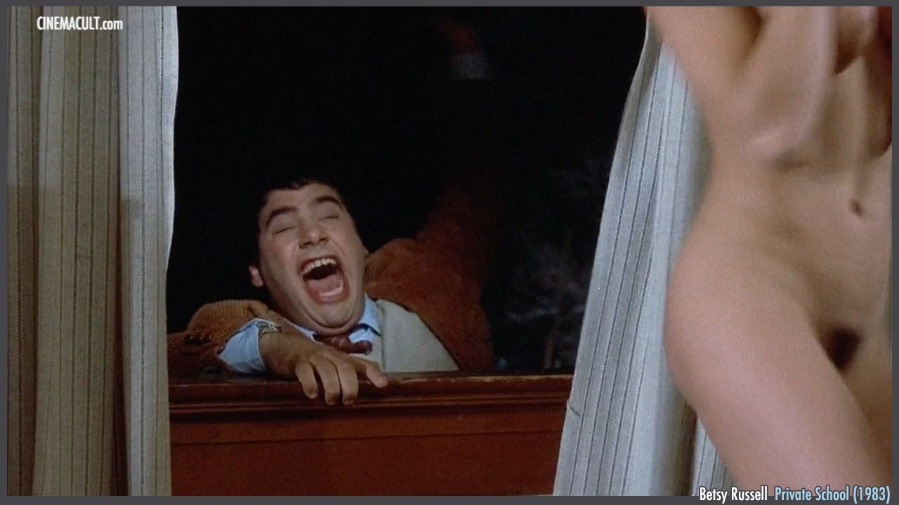 Hot Celeb Betsy Russell nackt aus einem Retro-Film
 #75159698