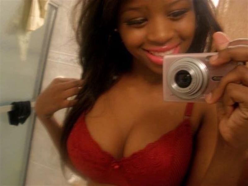 Big-tittied black babe takes different selfshots #73342896