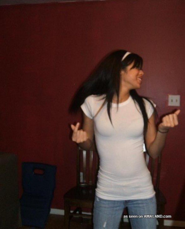 Nice gallery of random shots of a hot sexy amateur honey #68118701