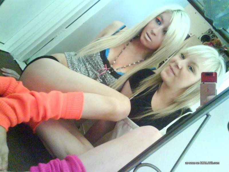 Steamy hot sexy emo blonde cutie camwhoring
 #67218721