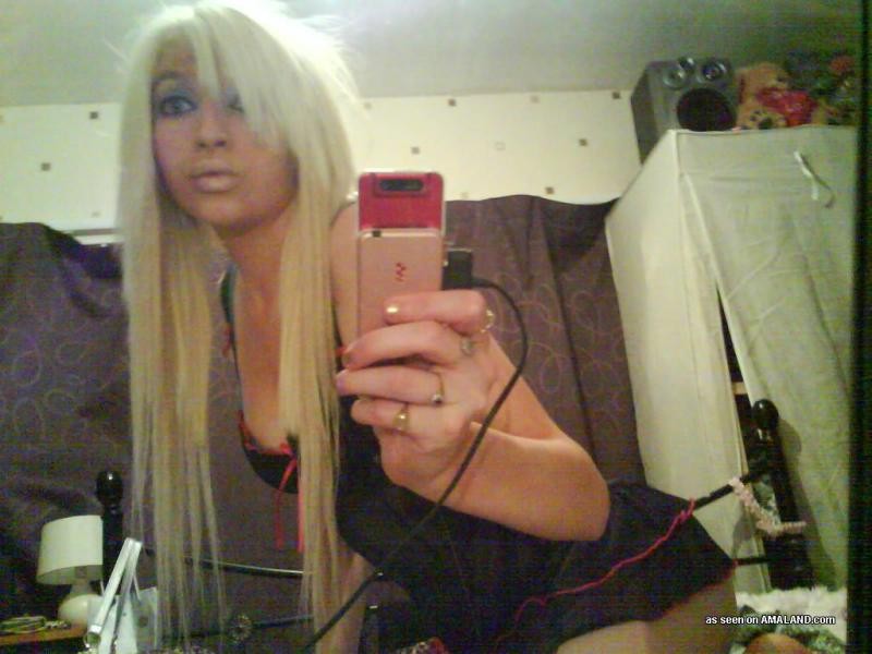 Steamy hot sexy emo blonde cutie camwhoring
 #67218735