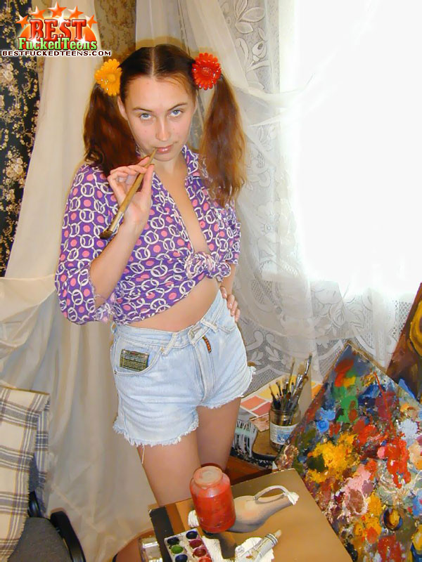 Petite brunette teen
 #76425238