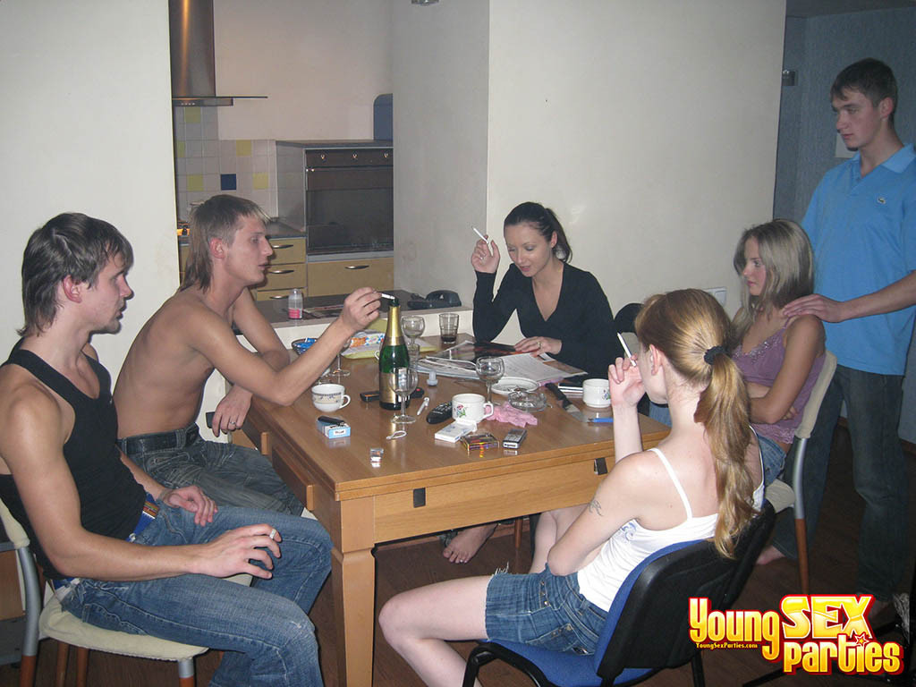 YOUNG SEX PARTIES: teenagers hanging out and fucking loud #76803451