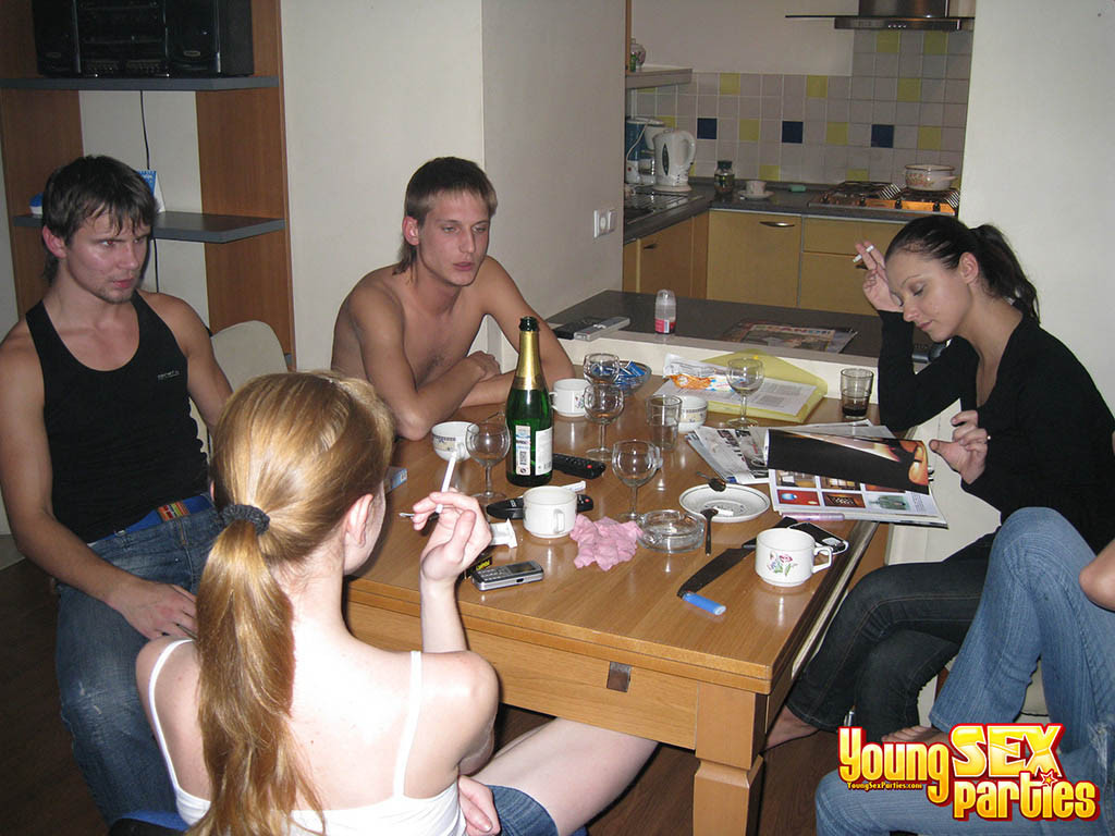 YOUNG SEX PARTIES: teenagers hanging out and fucking loud #76803473