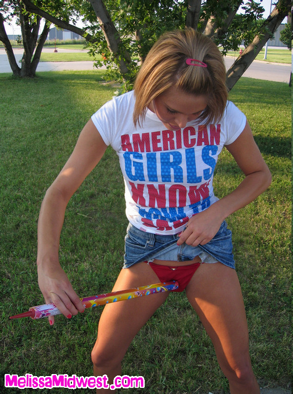 Melissa Midwest Lighting Fireworks And Flashing In Public 2719187