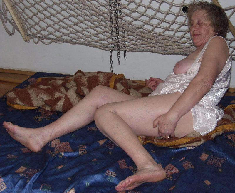 Chubby granny toying very old pussy #73260066